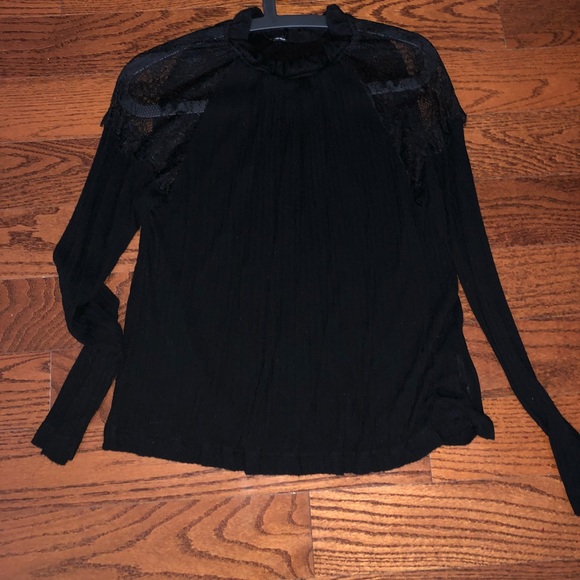 ZARA BLOUSE - Picture 2 of 2